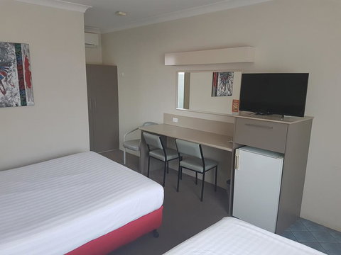Acacia Motel - Accommodation Brisbane 2
