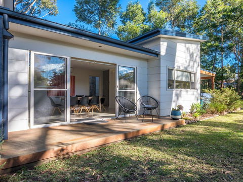 Acacia On Orion :: Jervis Bay Rentals - Accommodation Brisbane 0