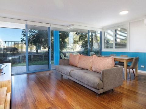 Across The Road From The Beach! - Accommodation Brisbane 0