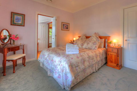 Addlestone House Bed And Breakfast - Accommodation Brisbane 1