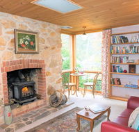 Adelaide Hills 'Camellia Cottage' - WiFi - Accommodation Brisbane