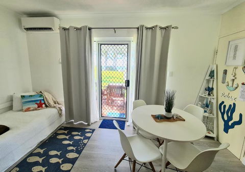 Dolphin Heads - Resort Unit - Absolute Beachfront! - Whitsunday Getaway! - Accommodation Brisbane 1