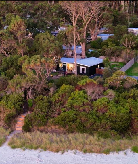 Dune Shack - On The Beach, 10 Minutes From Port Arthur - Accommodation Brisbane 3