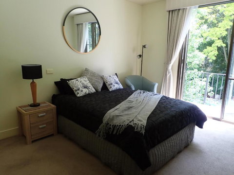 East Melbourne Studio - MCG, CBD, Shops, Transport - Accommodation Brisbane 1