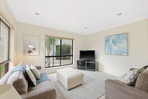 El Penguini - Accommodation Brisbane 2