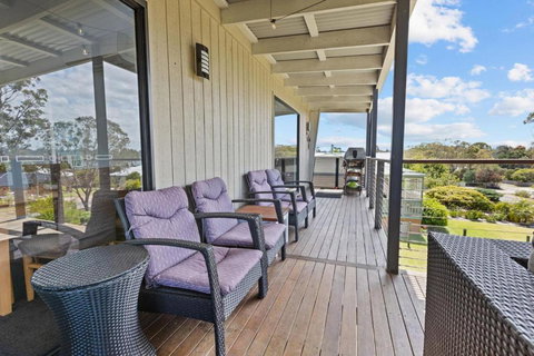 Elevation - Accommodation Brisbane 2