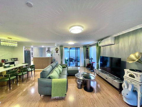 Equitice Spring Moonlight Villa - Accommodation Brisbane 0