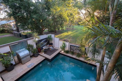 Experience More So Local - Accommodation Brisbane 0