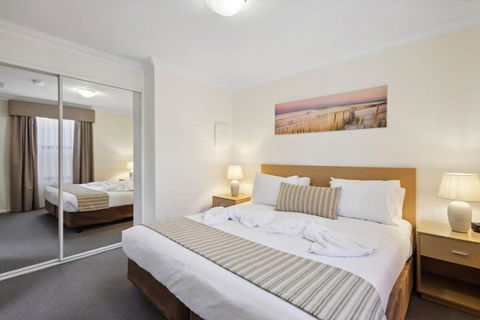 Fabulous Apt In Northbridge With Pool & WiFi - Accommodation Brisbane 2