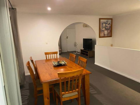 FAMILY 3-bedroom Everton Hills Apartment - Accommodation Brisbane 0