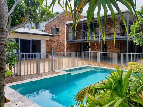 Feel The Magic Of Moffat Steps To The Beach - Accommodation Brisbane 0