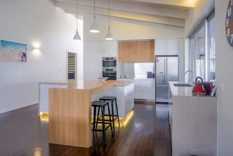 Feel The Magic Of Moffat Steps To The Beach - Accommodation Brisbane 2