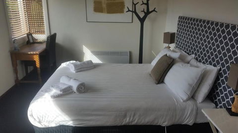 Fish Creek Hotel - Accommodation Brisbane 3