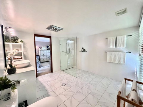 French Provincial The Garden Suite At Chapmans Incl Breakfast & Golf - Accommodation Brisbane 2