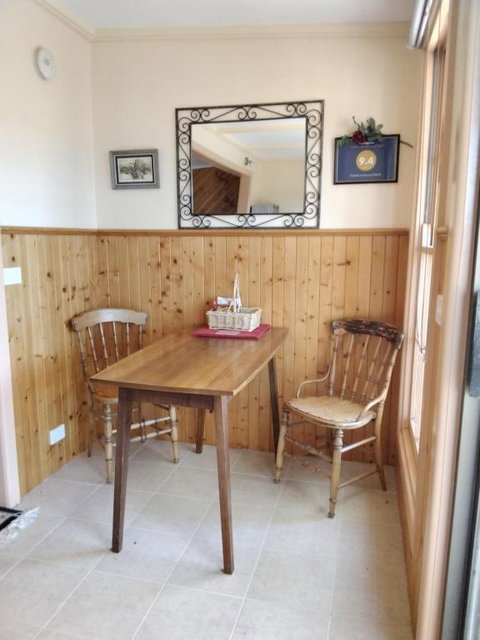 Friends In Harcourt North - Accommodation Brisbane 4