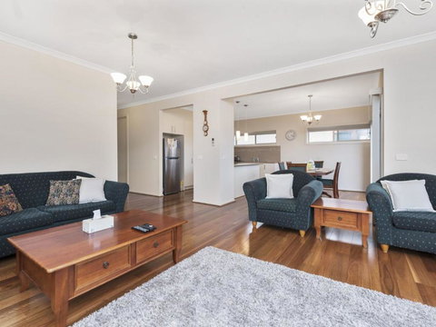 Gloria June - Accommodation Brisbane 2