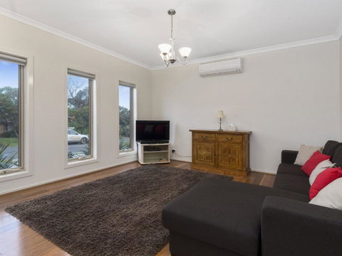 Gloria June - Accommodation Brisbane 3