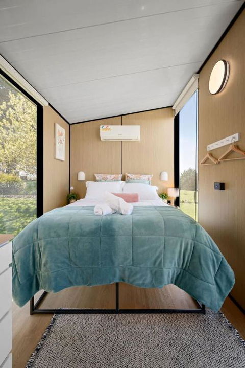 Gold Meadows By Tiny Away - Accommodation Brisbane 3
