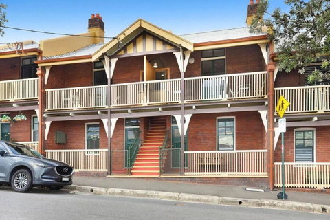 Golden Dream - Accommodation Brisbane 1