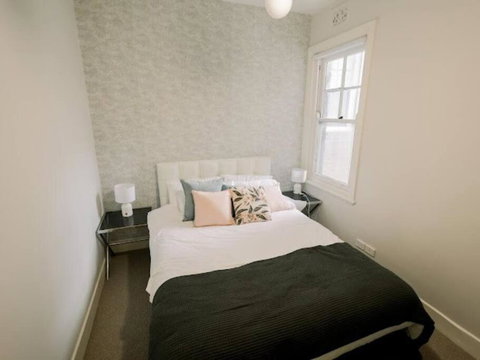 Golden Dream - Accommodation Brisbane 3