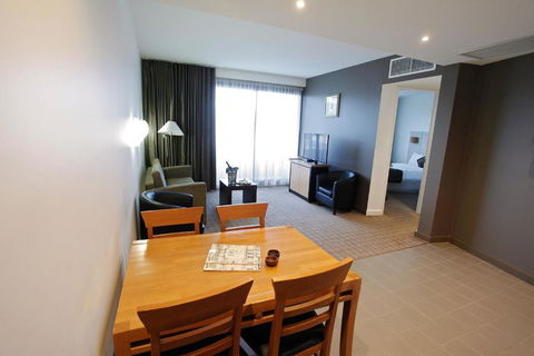 Golden Pebble Hotel - Accommodation Brisbane 3