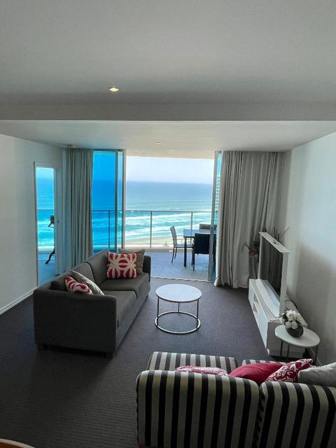 H Luxury Apartment At Surfers Paradise High Floor - Accommodation Brisbane 1