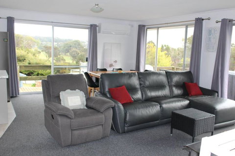 Greens Beach Escape - Accommodation Brisbane 4