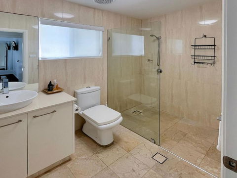 H2O Holiday Apartments Unit 12 - Accommodation Brisbane 3
