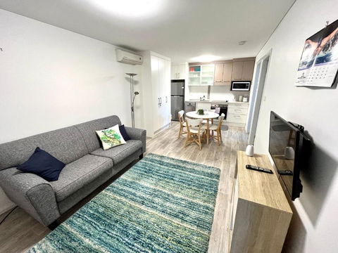 H2O Holiday Apartments - Unit 4 - Accommodation Brisbane 1