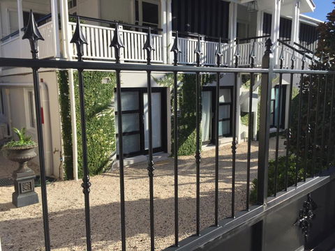 Heal House - Accommodation Brisbane 3