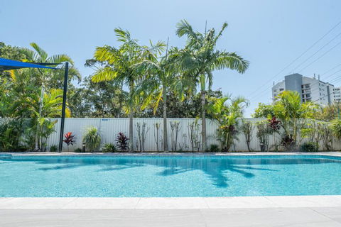 HEART OF BURLEIGH Holiday Villa - Perfect Location With Pools - Accommodation Brisbane 0