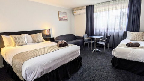 Highlands Motor Inn - Accommodation Brisbane 1