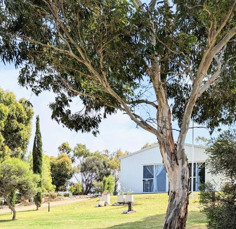 Hilltop Riverview Retreat - Accommodation Brisbane 2