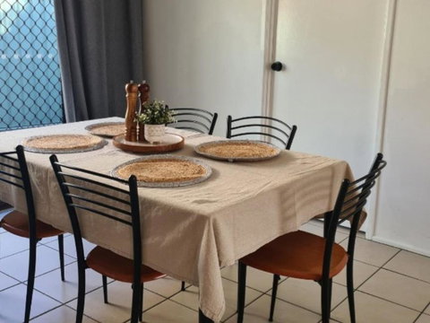 Holiday Home With Fantastic Location - Accommodation Brisbane 1