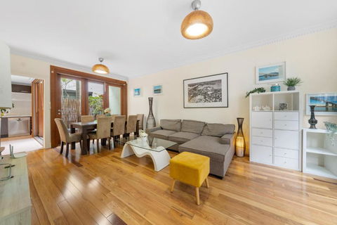 Ideally Located 3 BR With Parking & Central & Darling Harbour-10 Mins Walk - Accommodation Brisbane 1