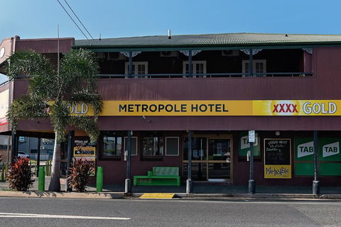 Hotel Metropole Proserpine - Accommodation Brisbane 1
