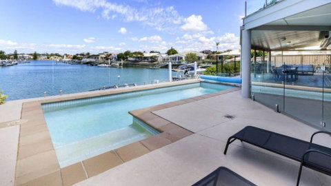 Island Paradise On The Canal - Accommodation Brisbane 0