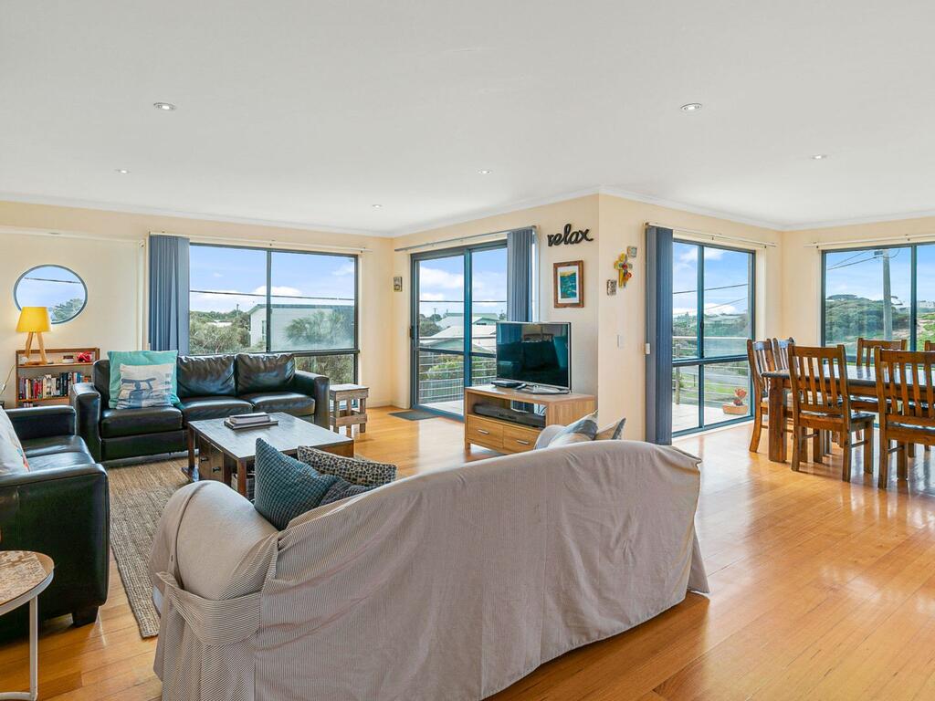 Surf Beach VIC Accommodation Brisbane