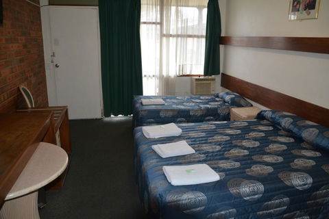 Adrian Motel - Accommodation Brisbane 2
