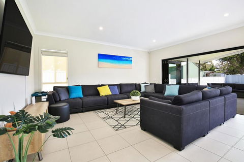 Adriatic Jervis Bay - 2 Min Walk To Beach - Family Friendly - Accommodation Brisbane 1
