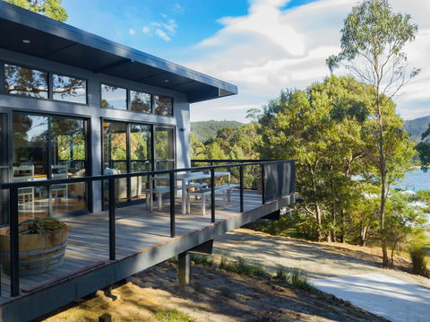 Adventure Bay Beach House - Accommodation Brisbane 1