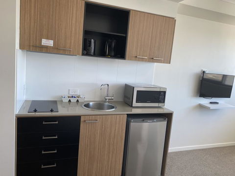 Airtrip Apartments On River Street, Mackay - Accommodation Brisbane 1
