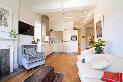 Alcaston House - Parliament House 300m, WiFi, Netflix - Accommodation Brisbane 1