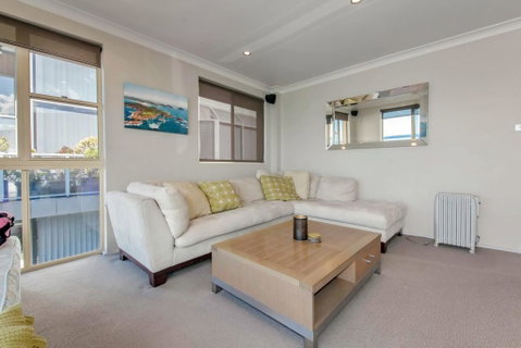 Alcheringa Unit 3 & 4, 32 Sandy Point Road - Accommodation Brisbane 1