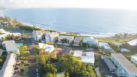 Alex Beach House - Accommodation Brisbane 0