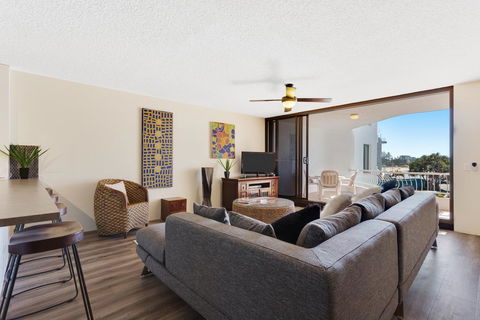 Alex Headland Beachfront - Accommodation Brisbane 1