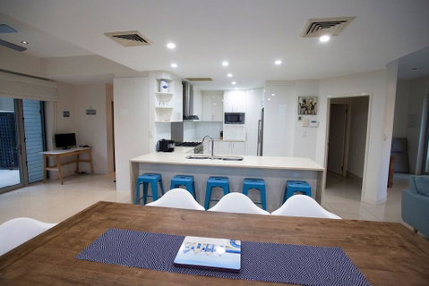 Alexandra Headland Luxury Townhouse - Accommodation Brisbane 3