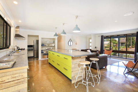 Aloha - Pet & Family Friendly - 10 Min Walk To Beach - Accommodation Brisbane 3
