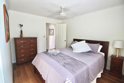 Aloha Alex Beach House Pet-friendly- 450m To The Beach - Accommodation Brisbane 3