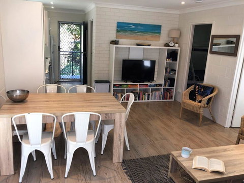 ALOHA AT BLUEYS - Accommodation Brisbane 0